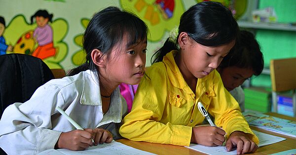 Piepenbrock setzt sich seit vielen Jahren für benachteiligte Kinder ein. (Bild: Plan International)
